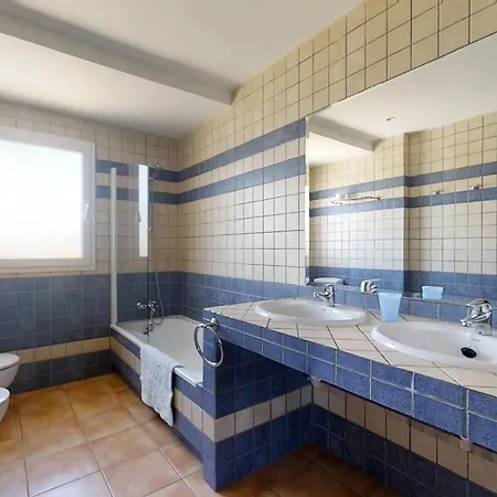 Villa Marga, At 100 Meters Far Of The Corralejo